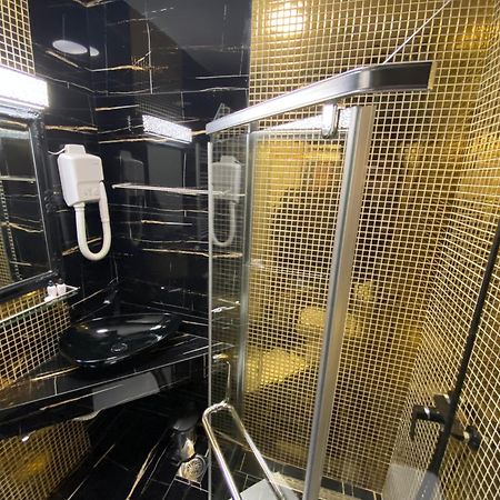 Hotel Pejton Приштина Экстерьер фото