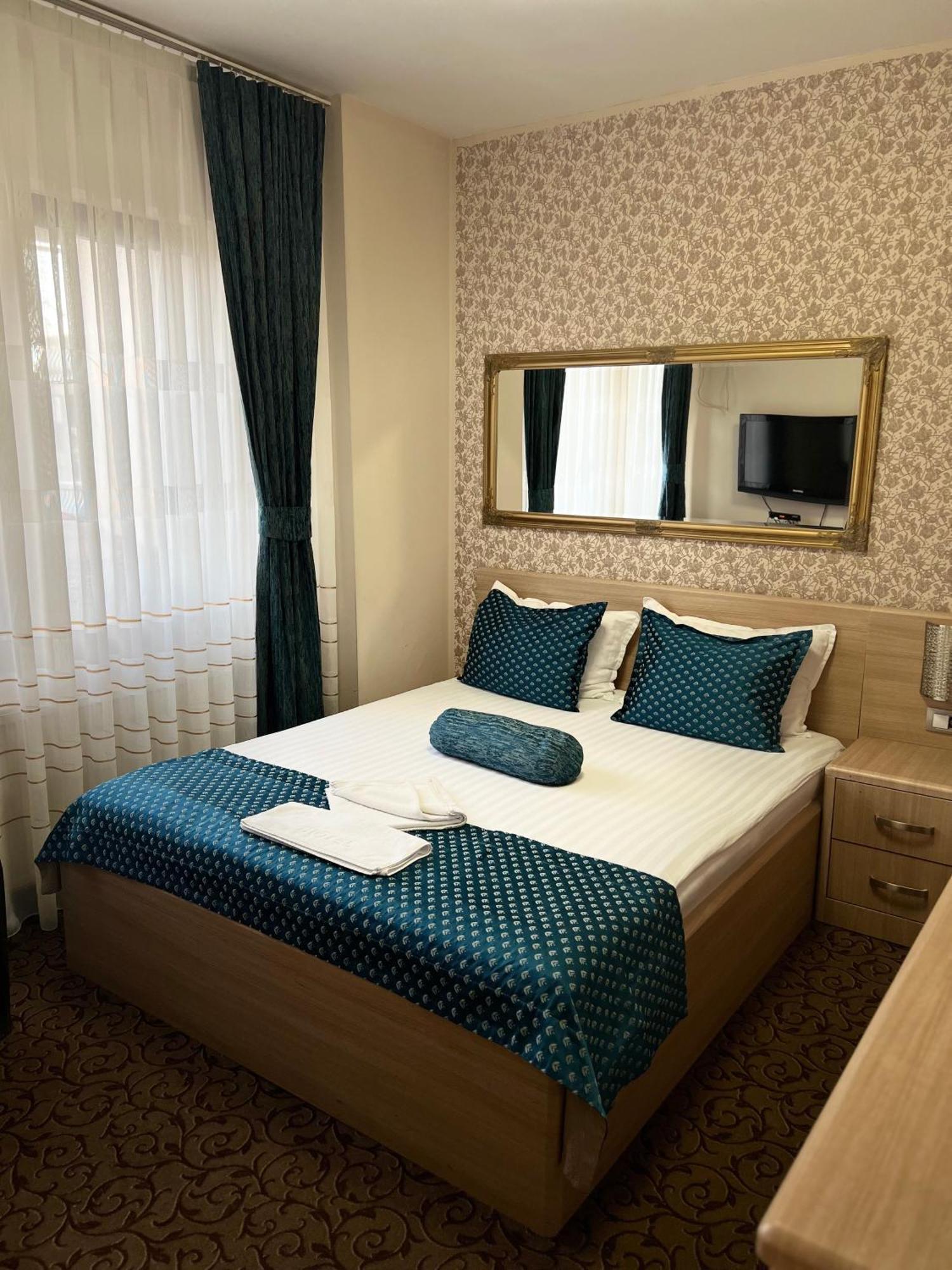 Hotel Pejton Приштина Экстерьер фото