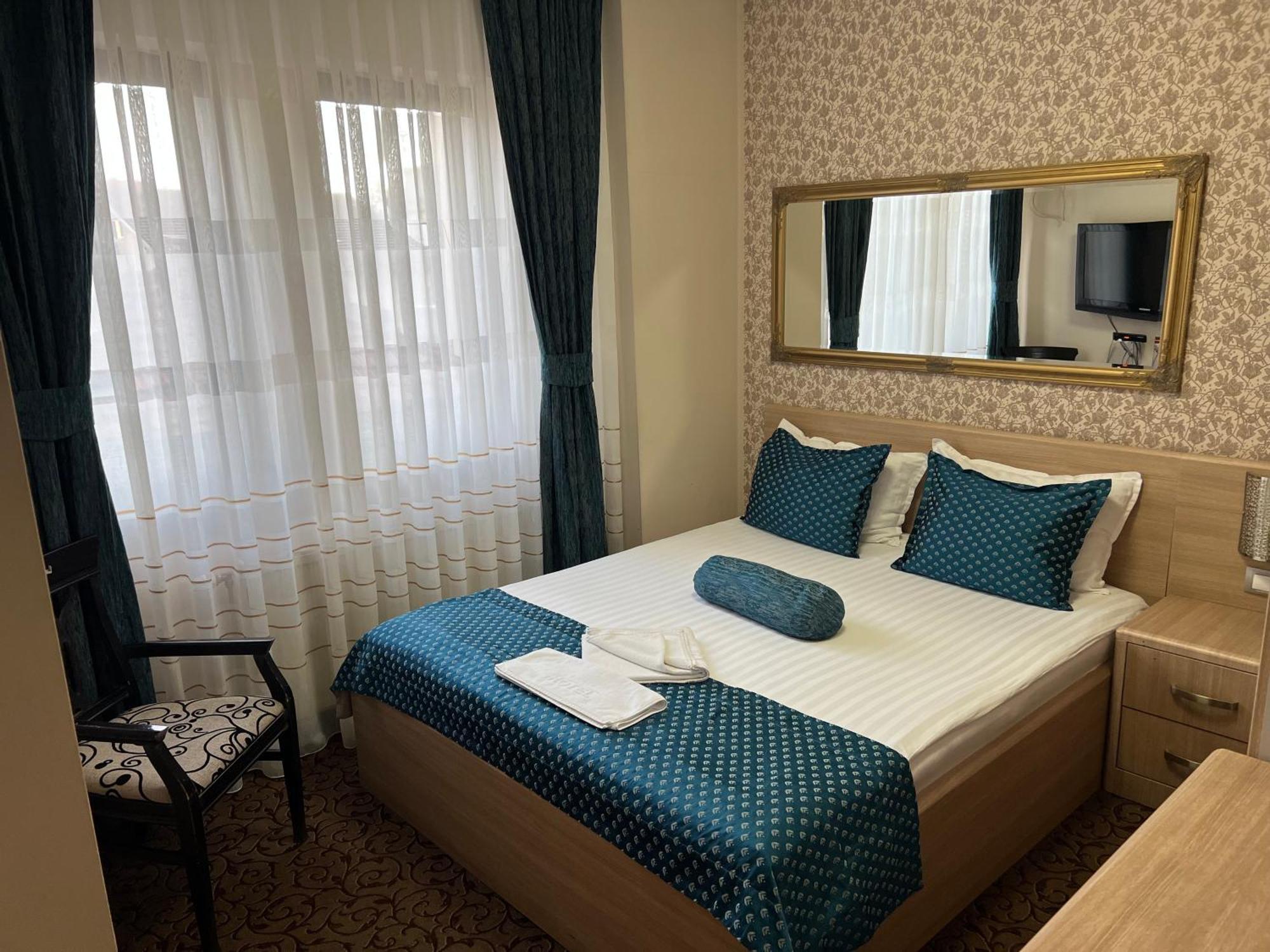 Hotel Pejton Приштина Экстерьер фото