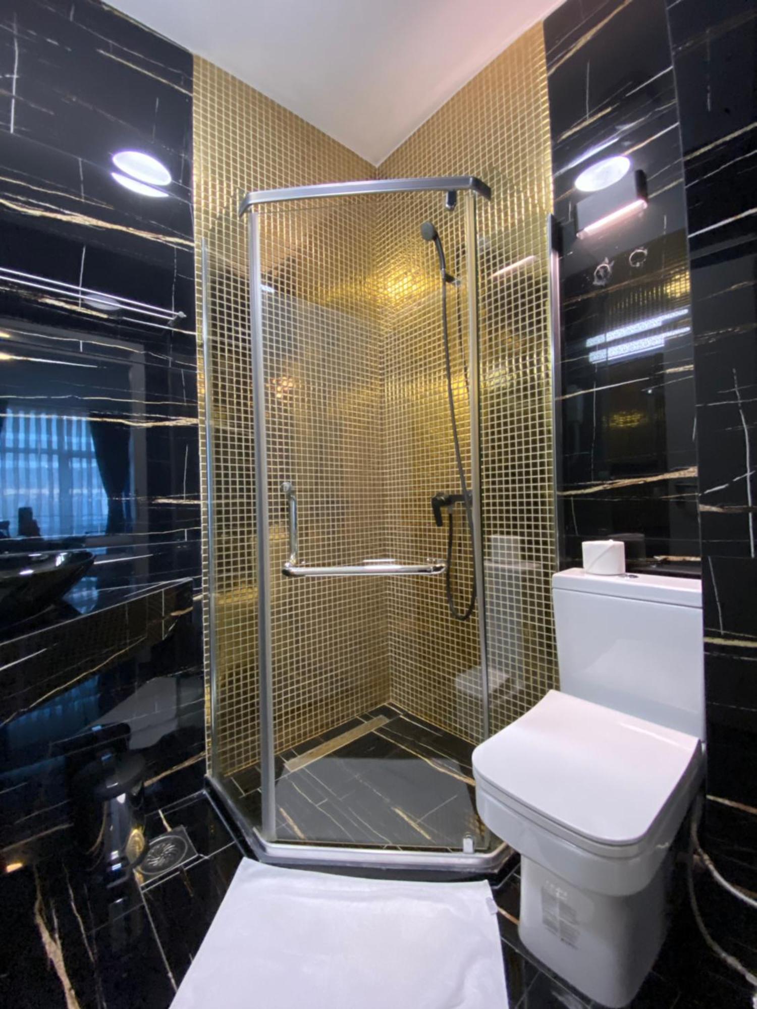 Hotel Pejton Приштина Экстерьер фото