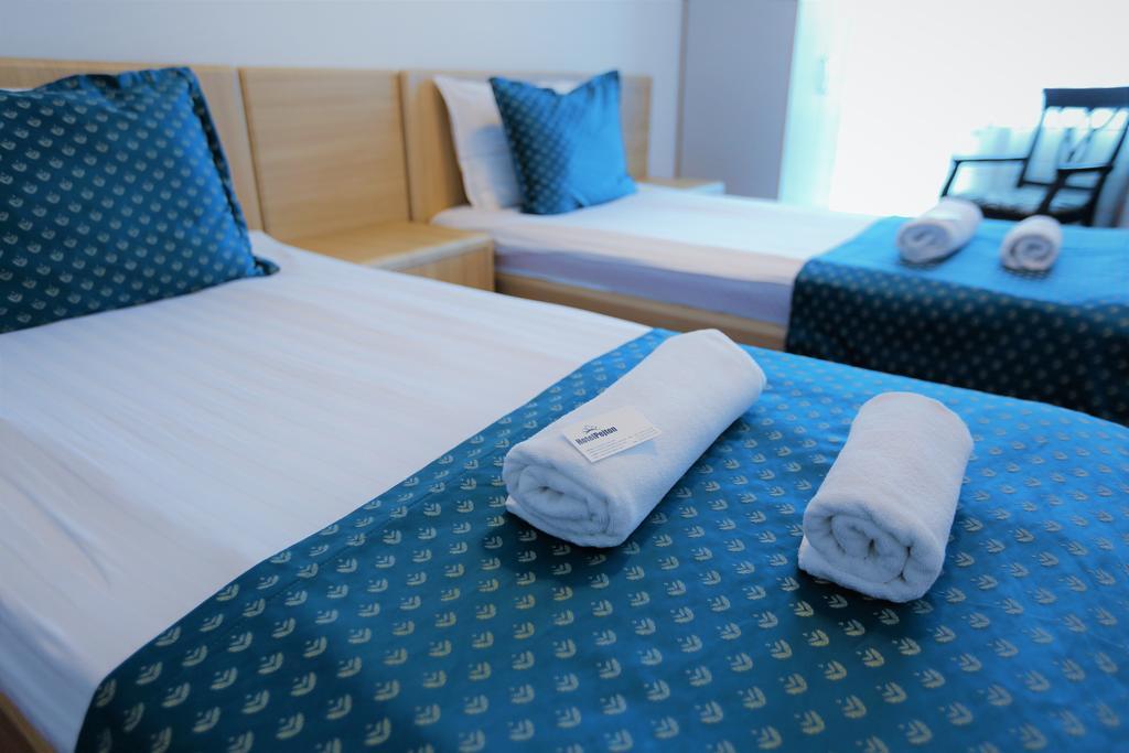 Hotel Pejton Приштина Экстерьер фото