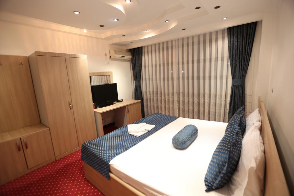 Hotel Pejton Приштина Экстерьер фото