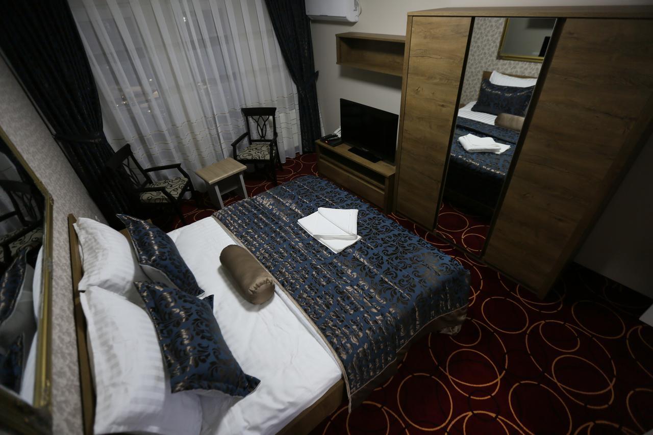 Hotel Pejton Приштина Экстерьер фото