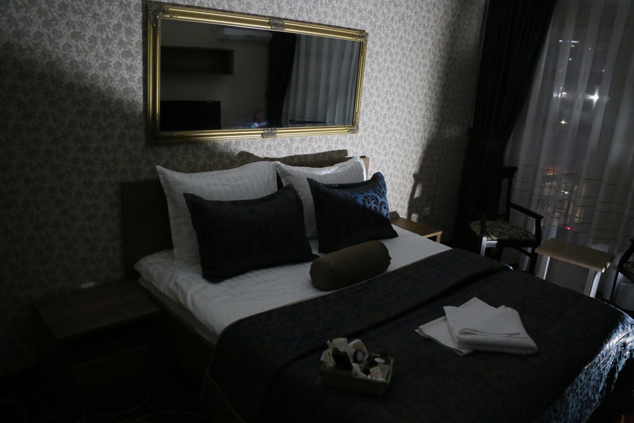 Hotel Pejton Приштина Экстерьер фото