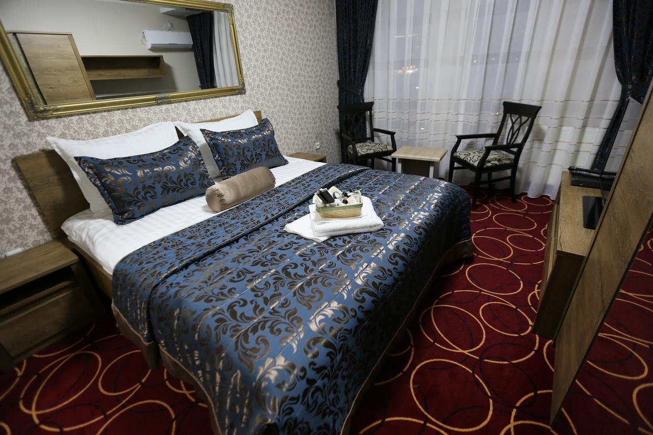 Hotel Pejton Приштина Экстерьер фото
