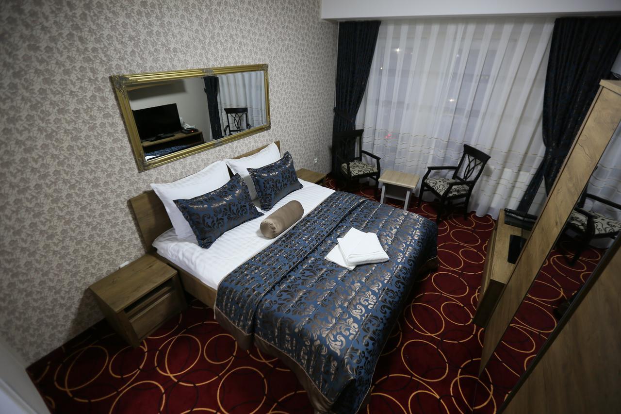 Hotel Pejton Приштина Экстерьер фото